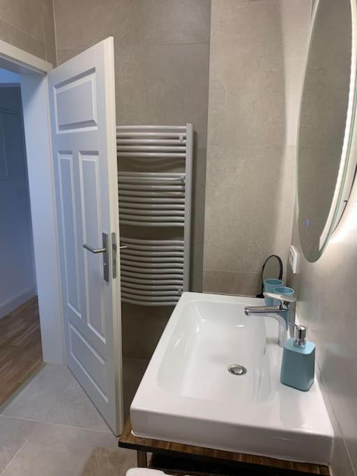 Charmante Altbauwohnung Weinheim Exteriör bild